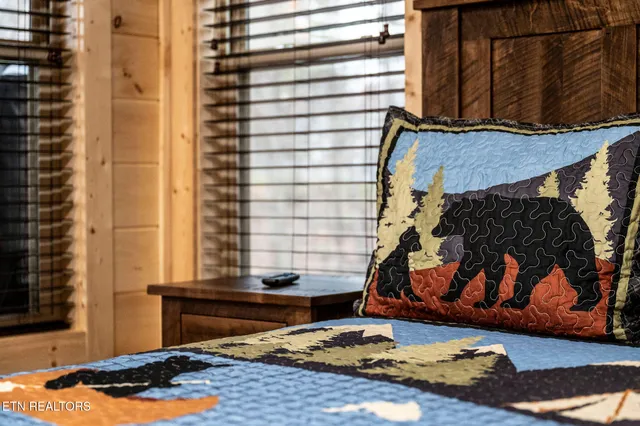 $789,000 | 2184 Beach Front Drive, Sevierville, TN 37876