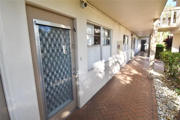 $135,000 | 4301 Martinique Circle, Unit K1, Coconut Creek, FL 33066