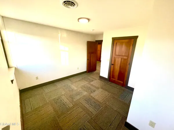 $2,400 | 34 William Street, Unit 402, Mechanicville, NY 12118