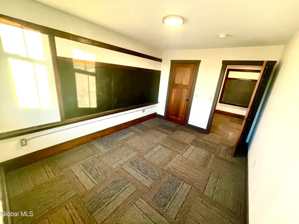 $2,400 | 34 William Street, Unit 402, Mechanicville, NY 12118