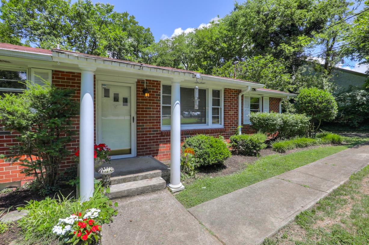 852 Wren Road Goodlettsville, TN 37072 - Photo 1 of 13 Gallery Image 1