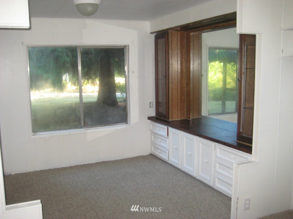15280 Rosemary Loop Road Southeast Olalla, WA 98359 - Photo 4 of 18 Gallery Image 4