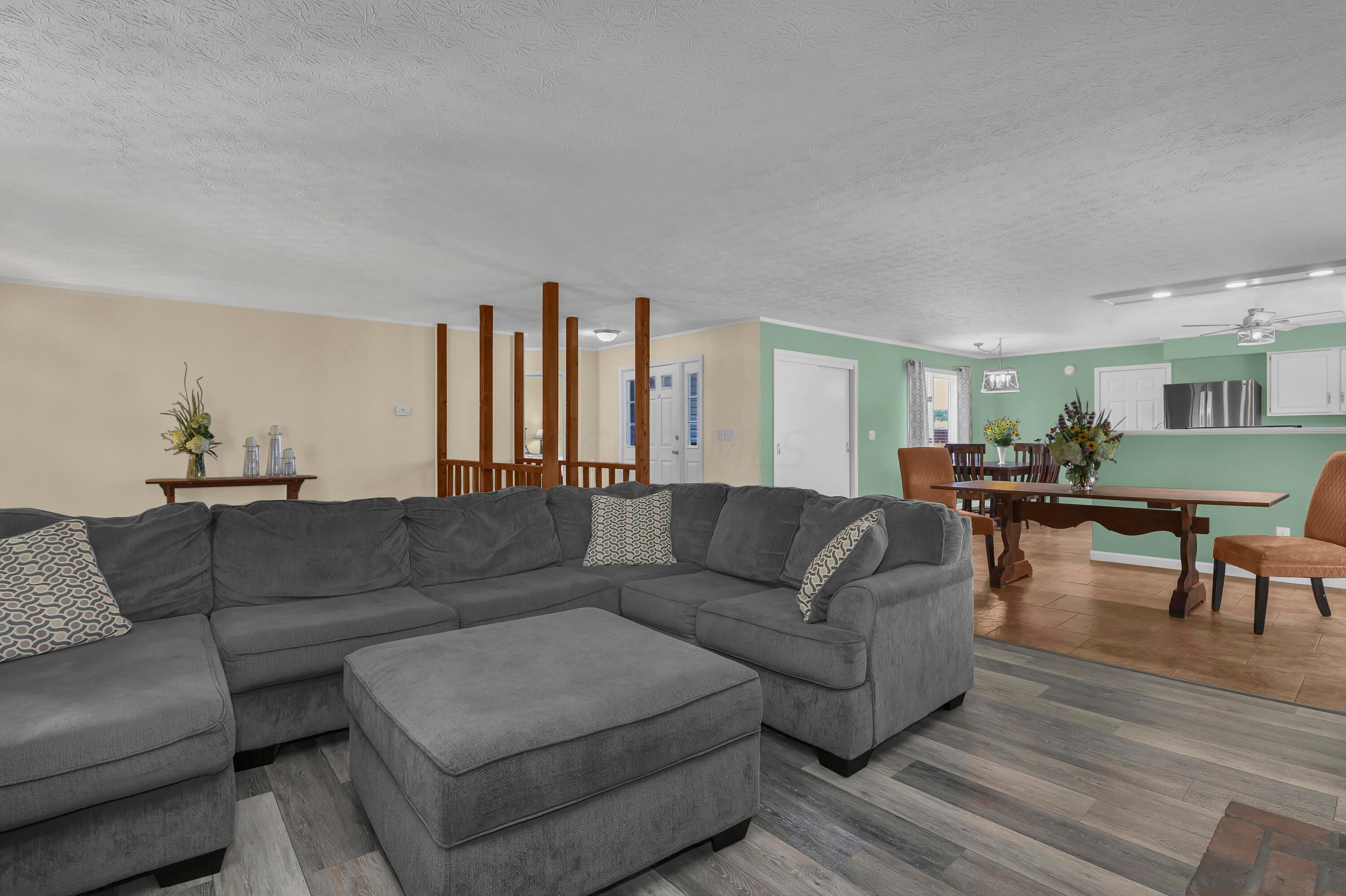 1060 South Watkins Road Alexandria, OH 43001 - Photo 13 of 47 0G7A6741