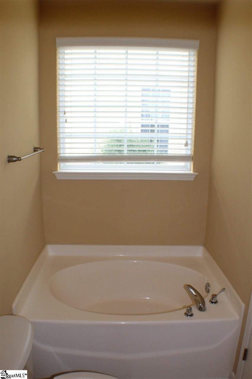 116 Bascom Court Greer, SC 29650 - Photo 14 of 20 Gallery Image 14