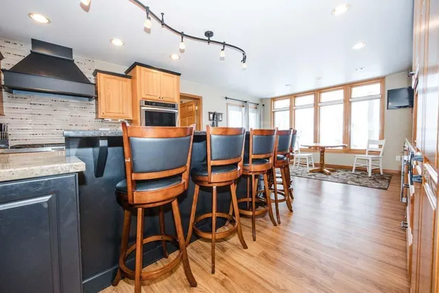 $1,490,000 | 1082 West Lake Drive, Detroit Lakes, MN 56501