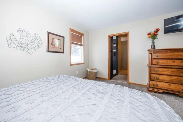 $1,375,000 | 1082 West Lake Drive, Detroit Lakes, MN 56501