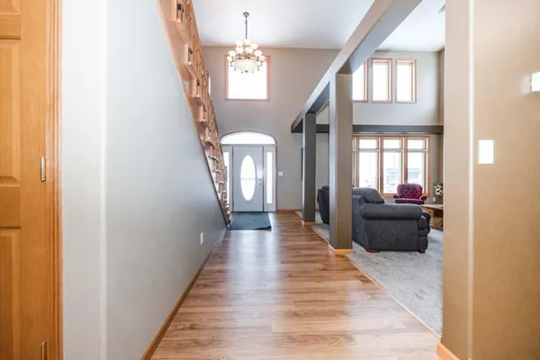 $1,375,000 | 1082 West Lake Drive, Detroit Lakes, MN 56501