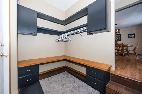 $1,375,000 | 1082 West Lake Drive, Detroit Lakes, MN 56501