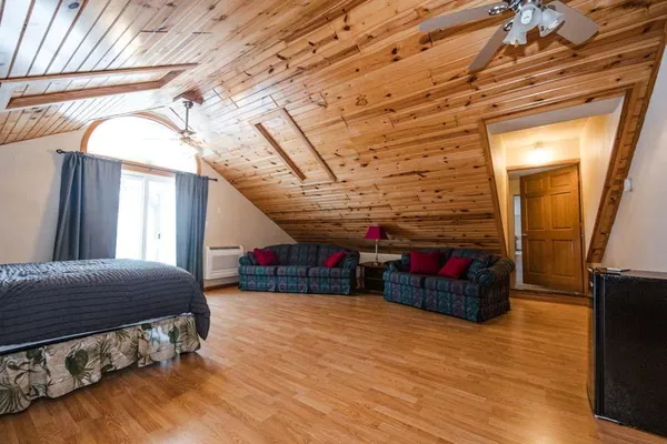 $1,375,000 | 1082 West Lake Drive, Detroit Lakes, MN 56501