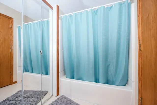 $1,490,000 | 1082 West Lake Drive, Detroit Lakes, MN 56501