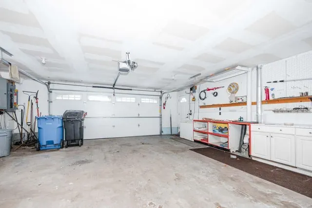 $1,490,000 | 1082 West Lake Drive, Detroit Lakes, MN 56501