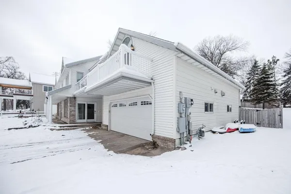 $1,375,000 | 1082 West Lake Drive, Detroit Lakes, MN 56501