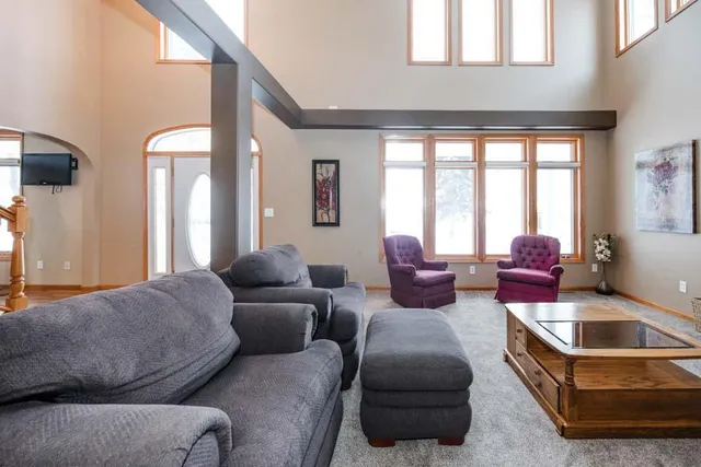 $1,490,000 | 1082 West Lake Drive, Detroit Lakes, MN 56501