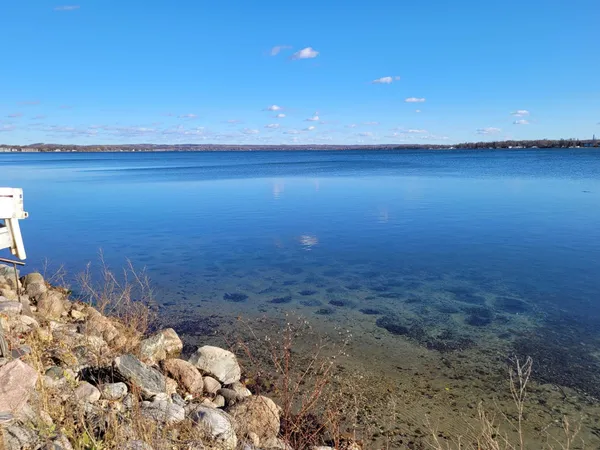 $1,375,000 | 1082 West Lake Drive, Detroit Lakes, MN 56501