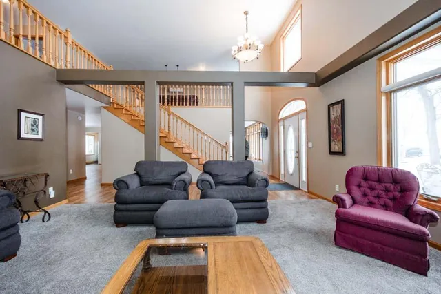 $1,490,000 | 1082 West Lake Drive, Detroit Lakes, MN 56501