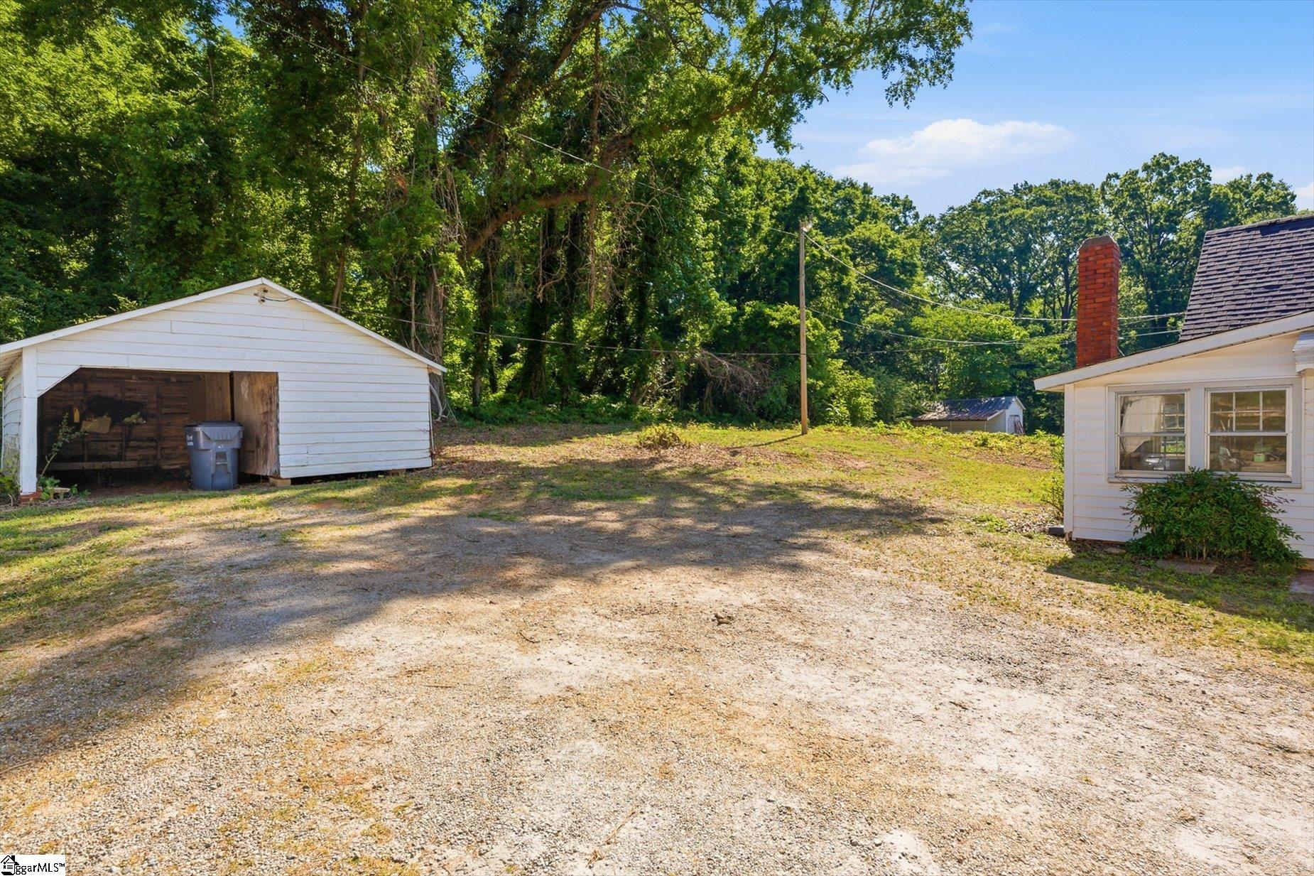 524 Church Street Laurens, SC 29360 - Photo 10 of 35