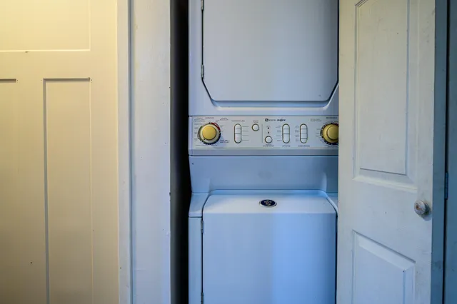 $196,000 | 801 West Puetz Road, Oak Creek, WI 53154