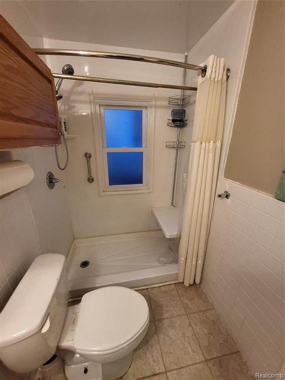 2239 Roslyn Road Harper Woods, MI 48236 - Photo 22 of 32