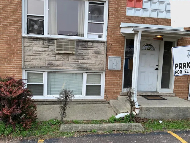 $129,900 | 4115 South Harlem Avenue, Unit GE, Stickney, IL 60402