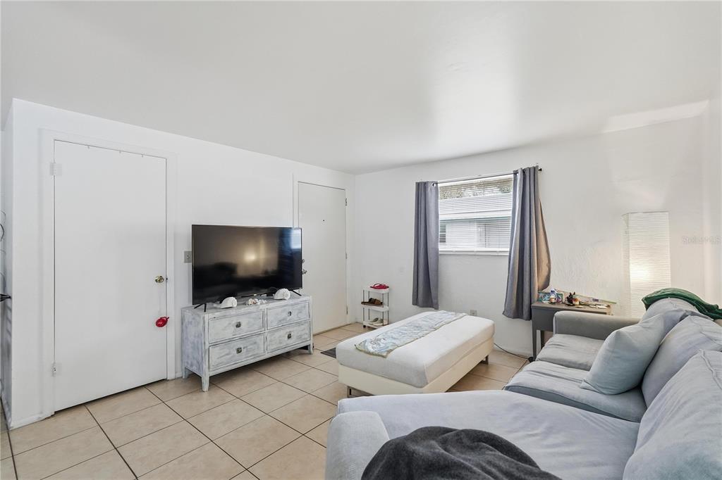 3749 137th Avenue North Largo, FL 33771 - Photo 4 of 30