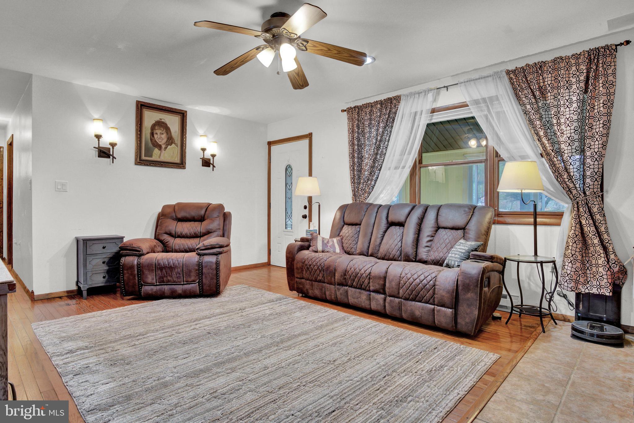 2017 Valley Road Enola, PA 17025 - Photo 5 of 22 Gallery Image 5