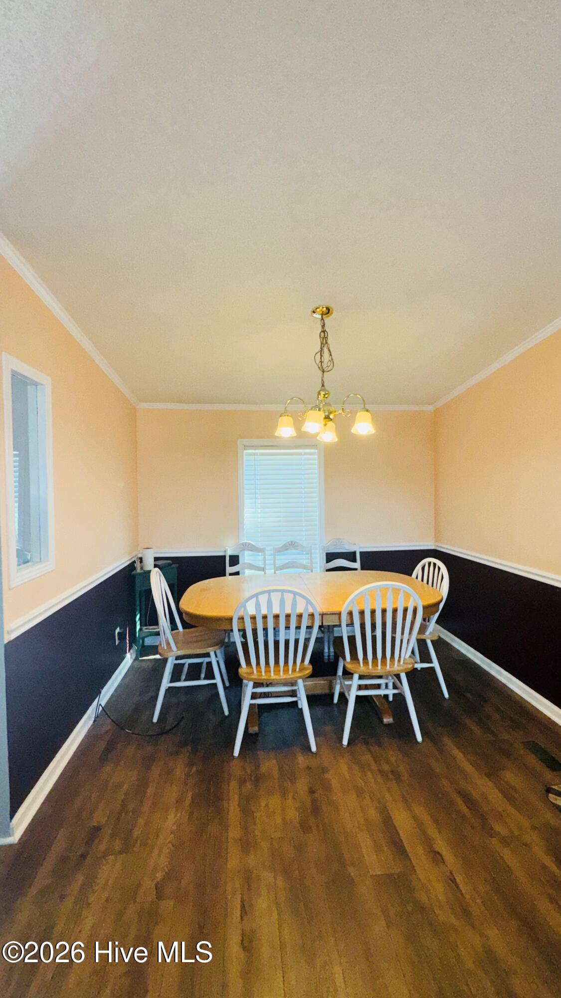 141 Up River Road Belvidere, NC 27919 - Photo 12 of 35 Dining