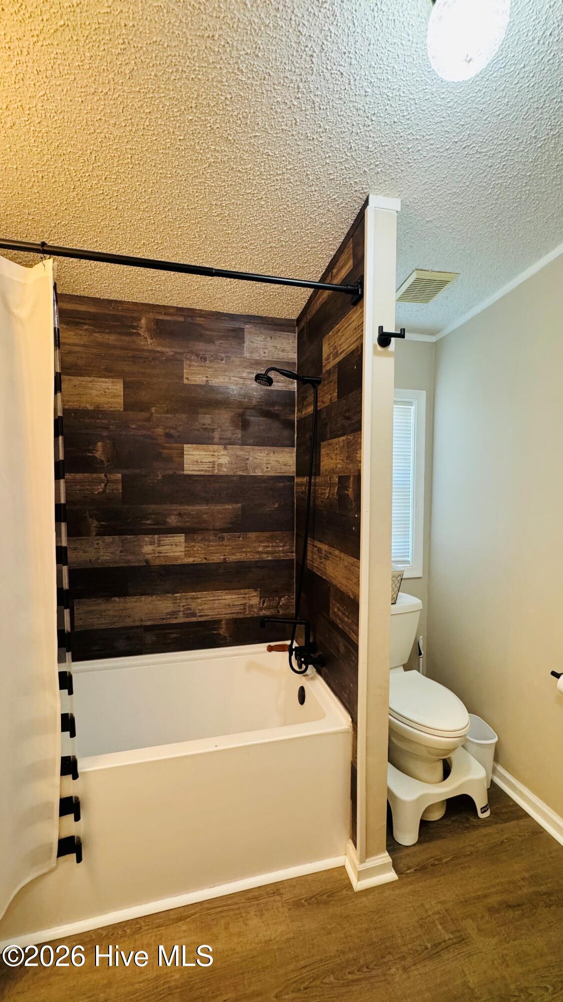 141 Up River Road Belvidere, NC 27919 - Photo 17 of 35 Hall bath