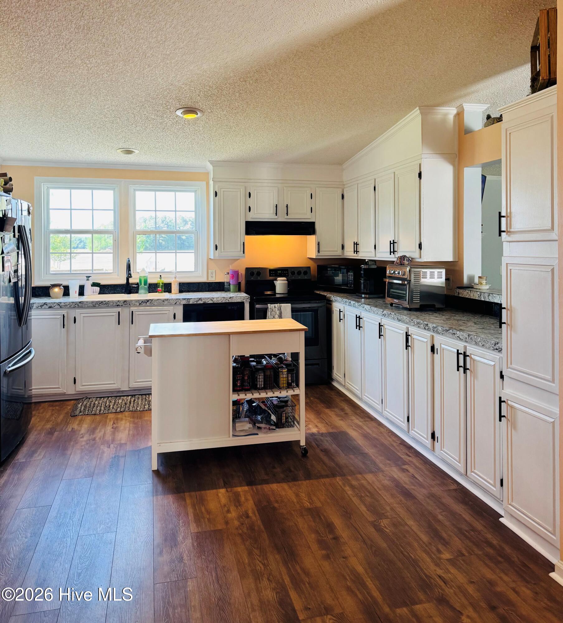 141 Up River Road Belvidere, NC 27919 - Photo 8 of 35 Open to great room