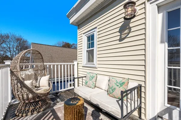 $709,000 | 15 Laurel Street, Unit 3, Arlington, MA 02476