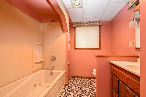 $345,000 | 6215 Cavell Avenue North, Brooklyn Park, MN 55428