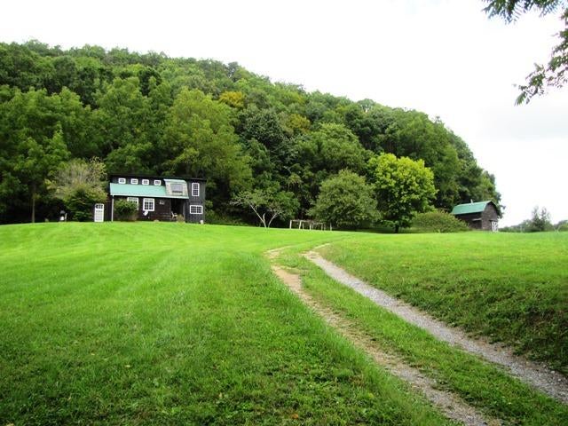 212 Dry Pond School Road Lindside, WV 24951 - Photo 5 of 38 Gallery Image 5