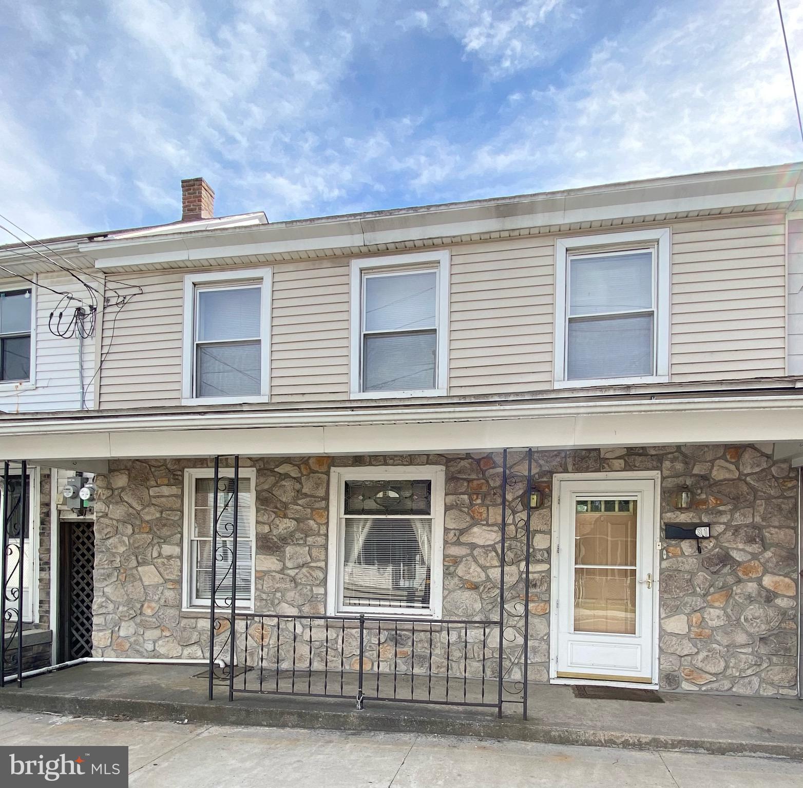 31 Spring Street Tremont, PA 17981 - Photo 1 of 23 Gallery Image 1