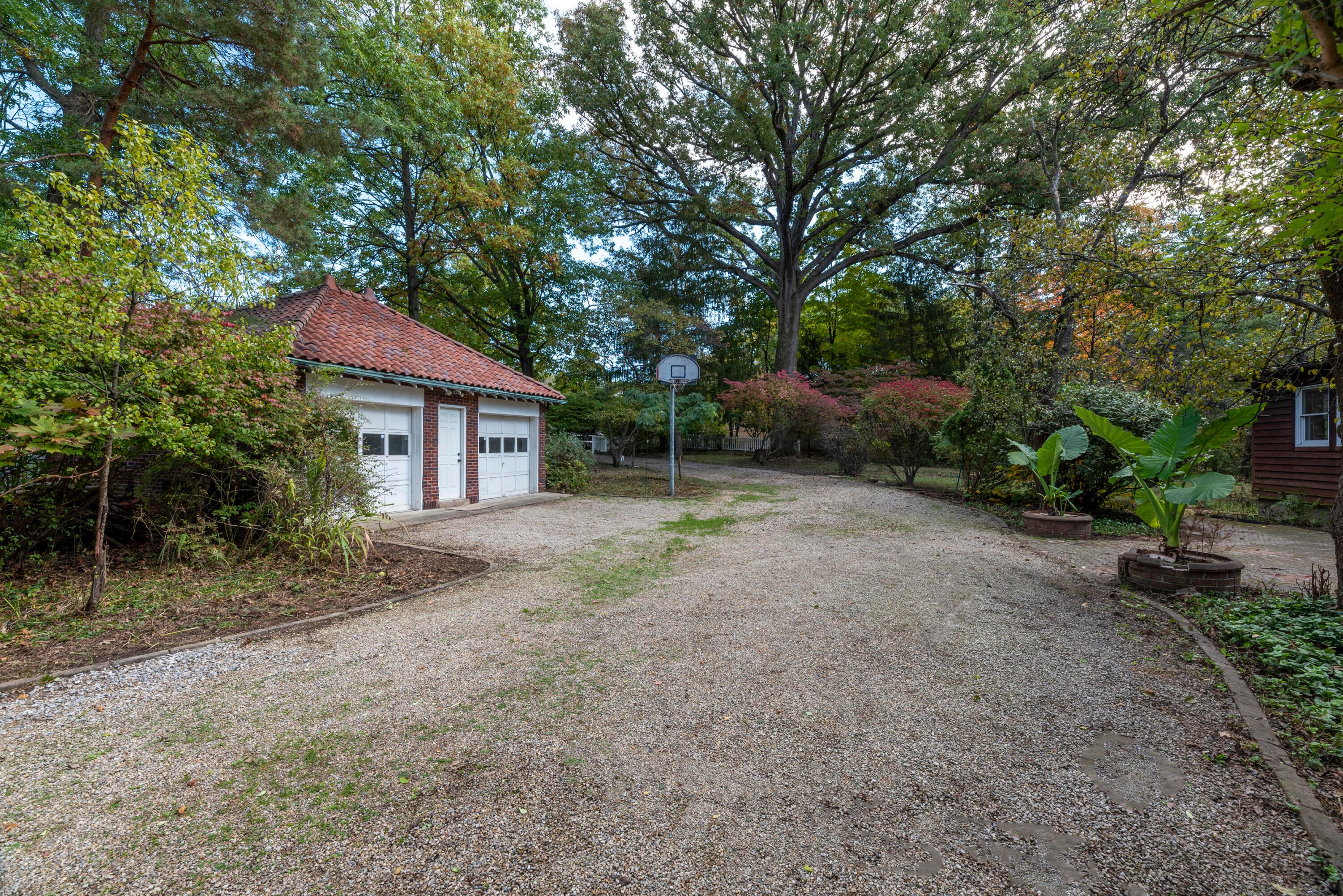 176 Walhalla Road Columbus, OH 43202 - Photo 3 of 40