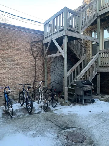 $1,999 | 2002 West Chicago Avenue, Unit 2R, Chicago, IL 60622