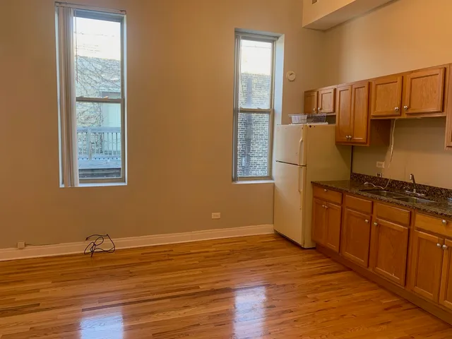 $1,999 | 2002 West Chicago Avenue, Unit 2R, Chicago, IL 60622