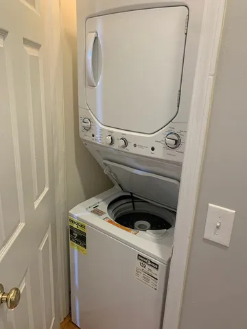 $1,999 | 2002 West Chicago Avenue, Unit 2R, Chicago, IL 60622