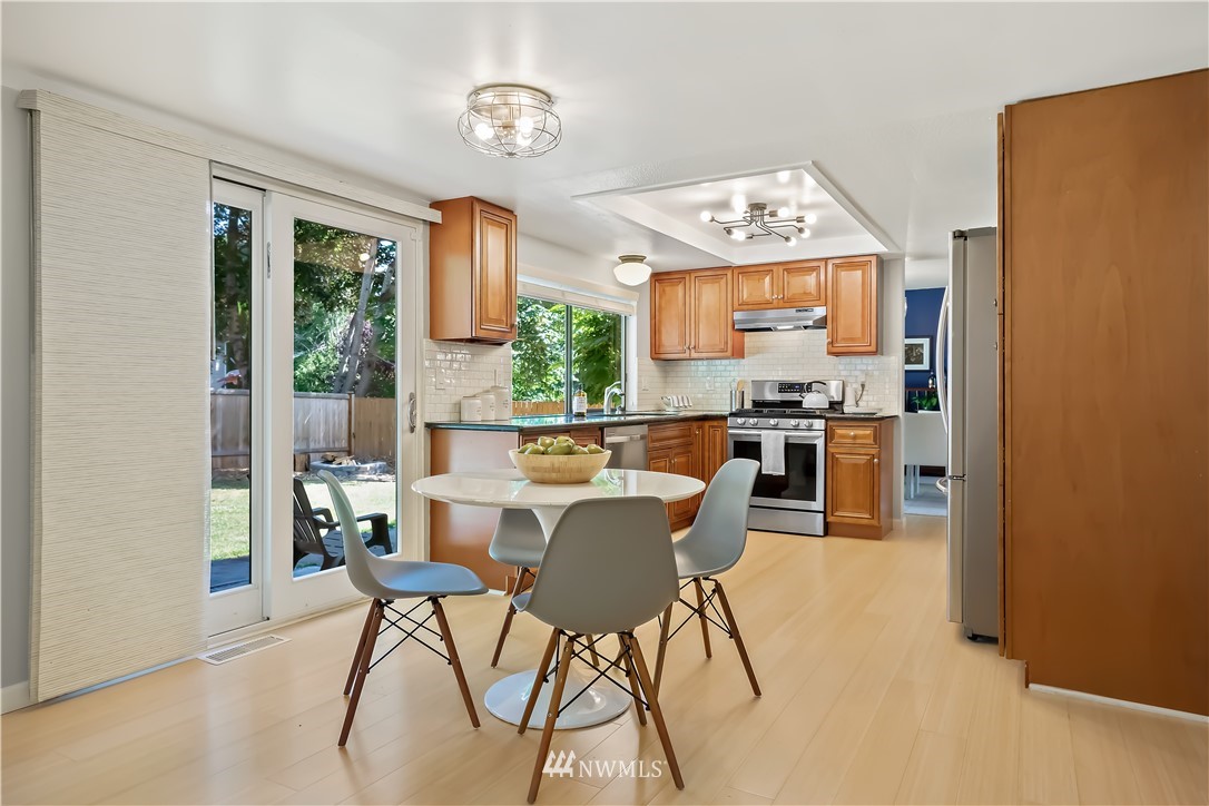 2727 168th Street Southeast Bothell, WA 98012 - Photo 16 of 38