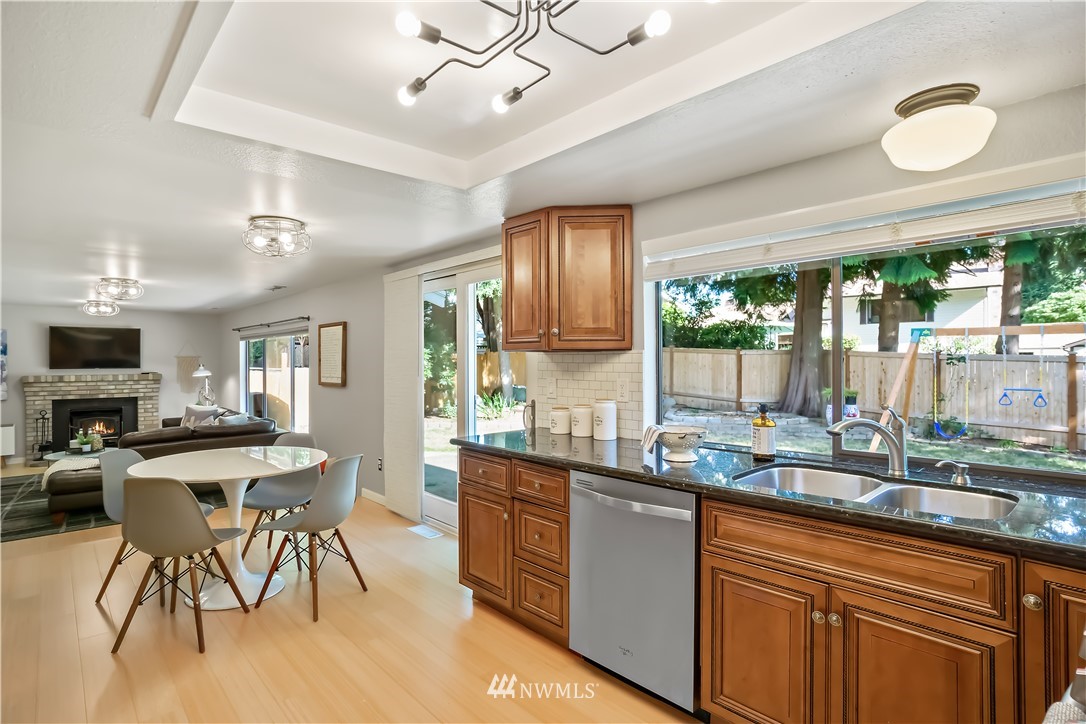2727 168th Street Southeast Bothell, WA 98012 - Photo 10 of 38