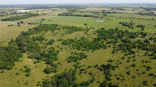 $884,000 | 0 Highway 39 Highway, Savonburg, KS 66772