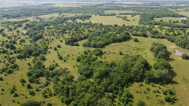 $884,000 | 0 Highway 39 Highway, Savonburg, KS 66772