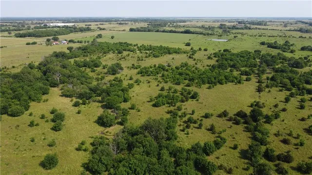 $884,000 | 0 Highway 39 Highway, Savonburg, KS 66772