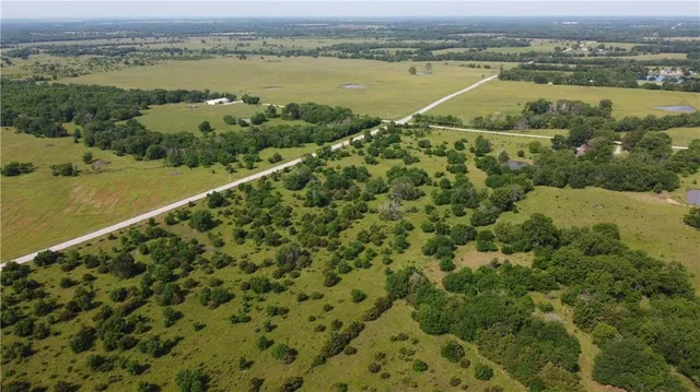 $884,000 | 0 Highway 39 Highway, Savonburg, KS 66772