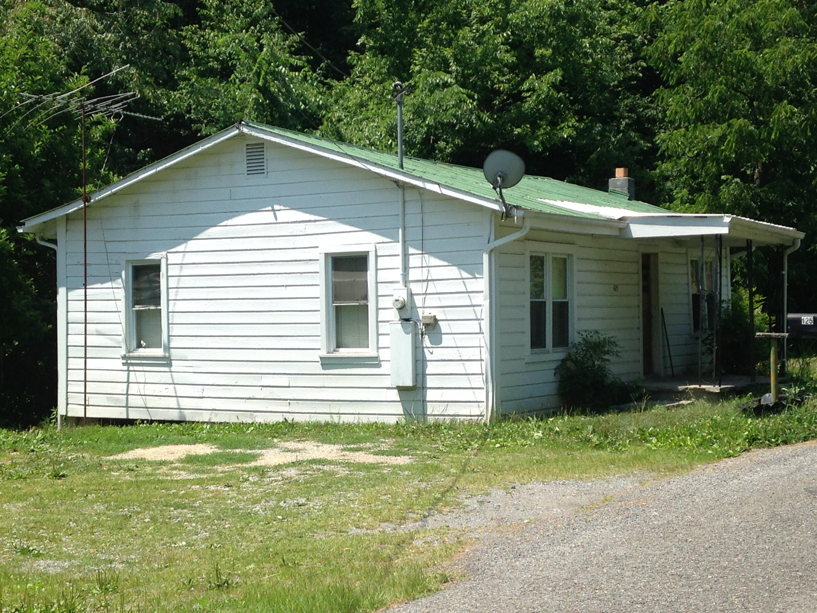 449 Airport Road Bybee, TN 37713 - Photo 19 of 22 2014-06-23 12