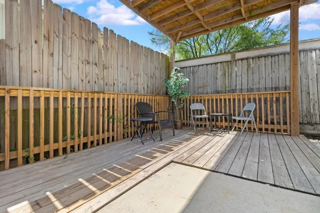 $2,020 | 2107 54th Street, Galveston, TX 77551