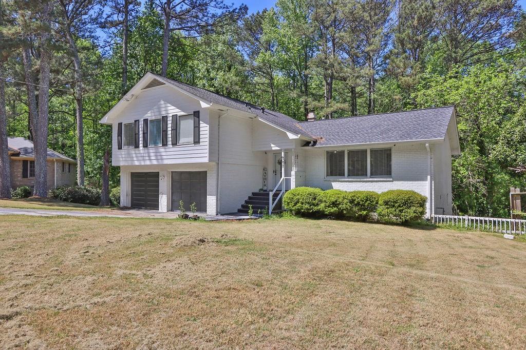 557 Rue Montaigne Stone Mountain, GA 30083 - Photo 2 of 39