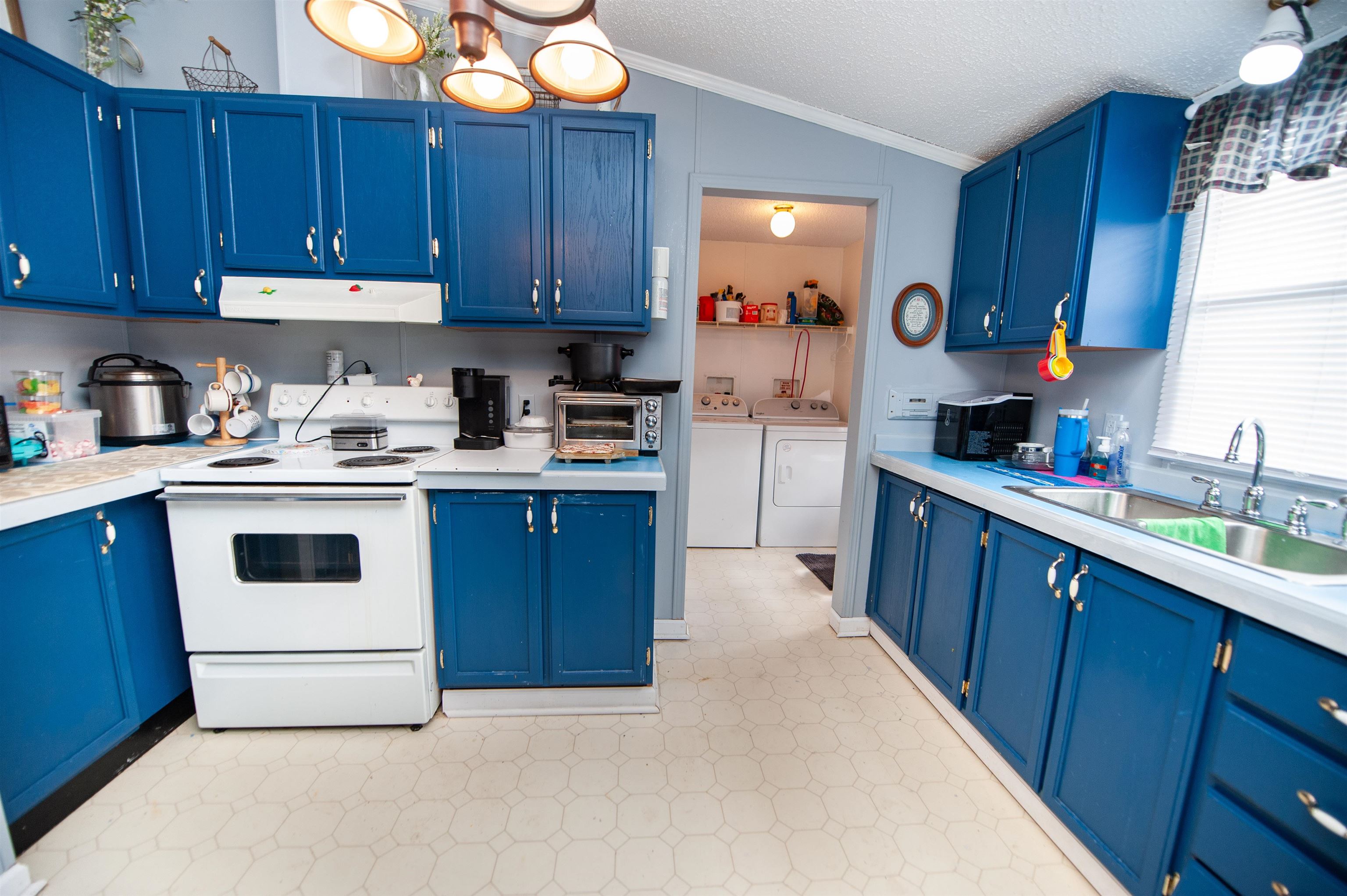 3675 Pennington Road Greer, SC 29651 - Photo 8 of 31