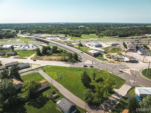 $1,045,000 | 720 West Springfield Road, Sullivan, MO 63080