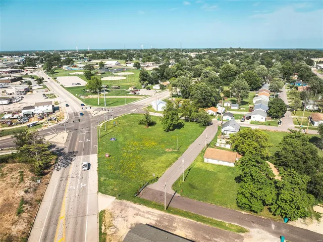 $1,045,000 | 720 West Springfield Road, Sullivan, MO 63080