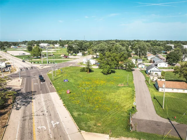 $1,045,000 | 720 West Springfield Road, Sullivan, MO 63080