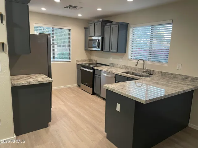 $2,100 | 3988 East Los Altos Drive, Gilbert, AZ 85297